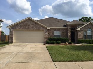 1038 Streamside Dr, Cedar Hill, TX 75104