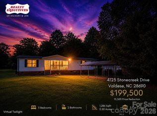4123 Stonecreek Dr, Valdese, NC 28690