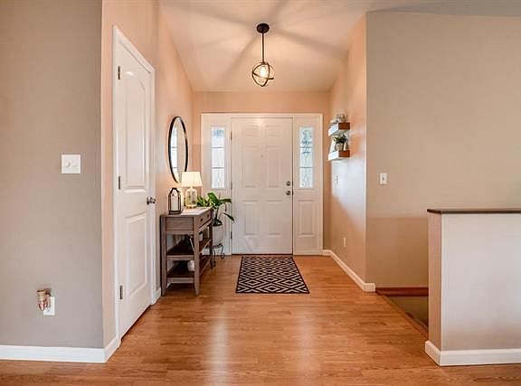 5th image of 10419 Micah Ln