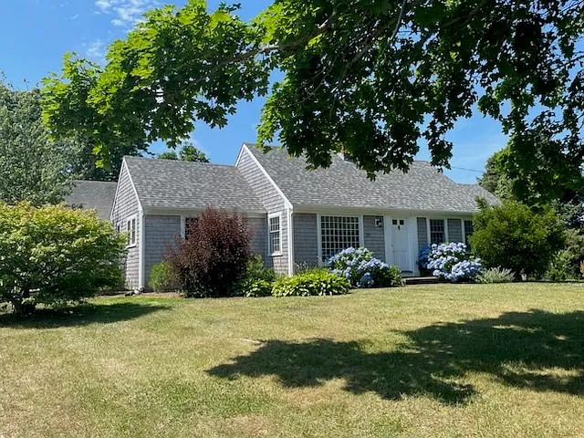29 Salten Point Rd — Photo 2