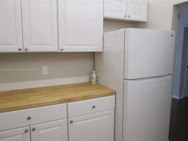 2250 NE 66th St #1521 — Photo 5