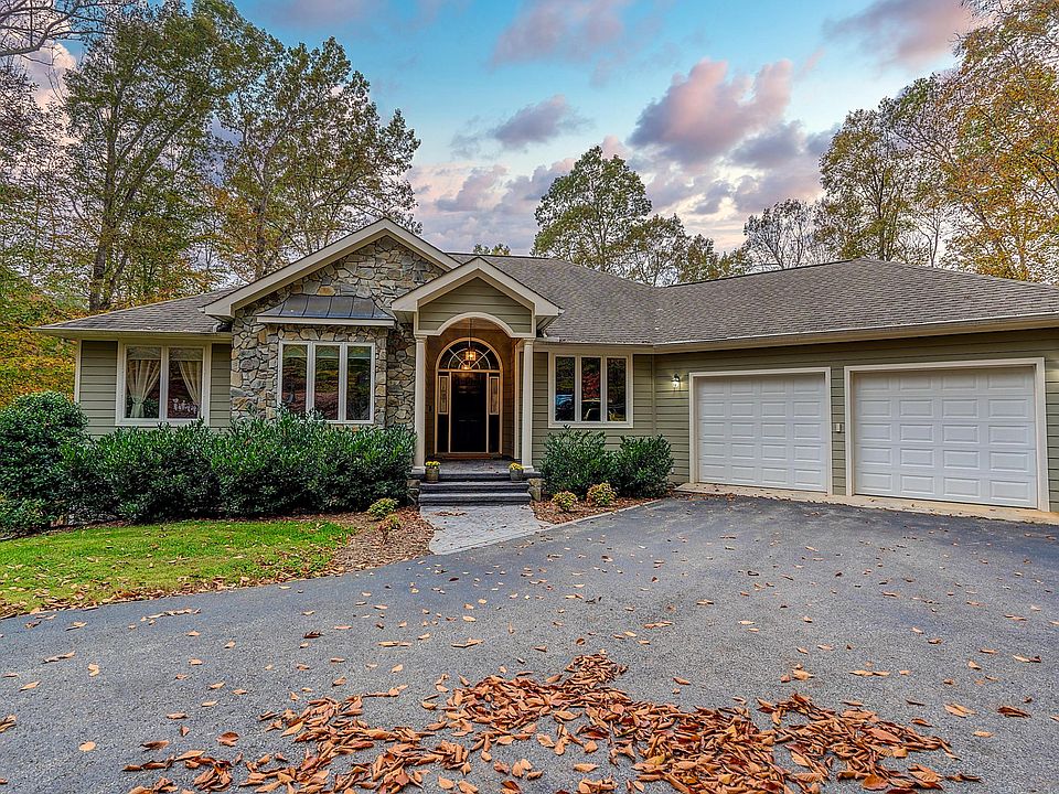 1st image of 226 Galley Dr