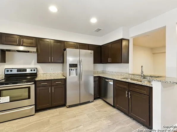 100 Lorenz Rd, San Antonio, TX