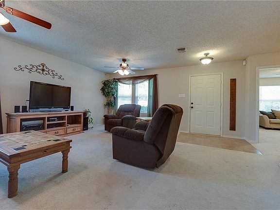 5th image of 1407 Coral Reef Ln