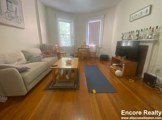 1788 Beacon St APT 3B, Brookline, MA 02445