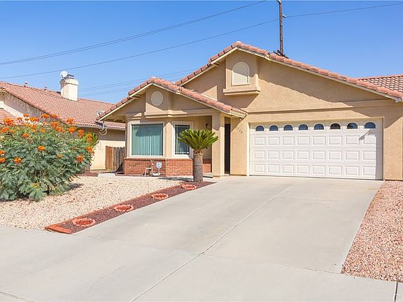 3rd image of 1746 Cadiz Ct