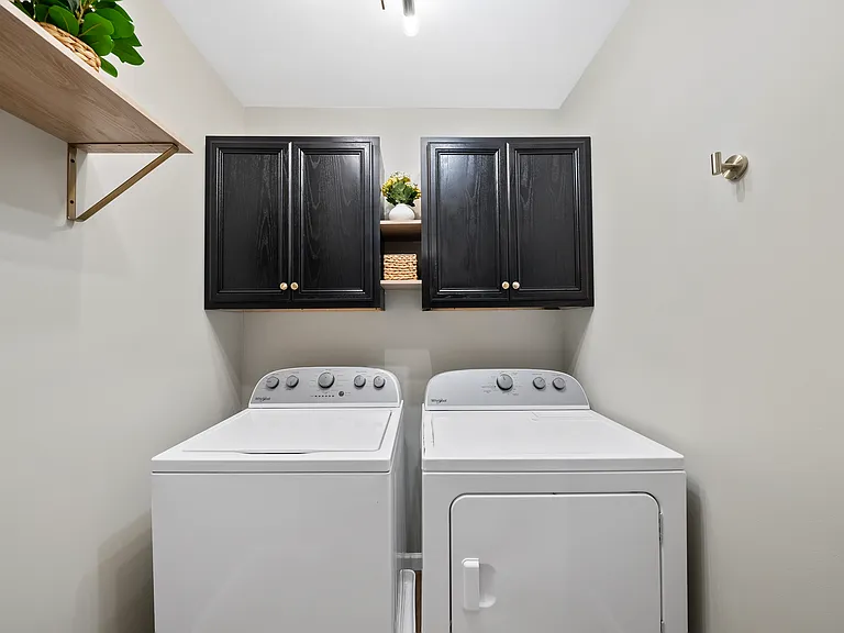 919 Award St — Photo 8