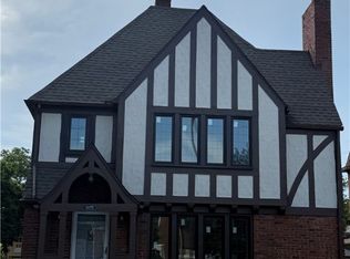 3698 Normandy Rd, Shaker Heights, OH 44120