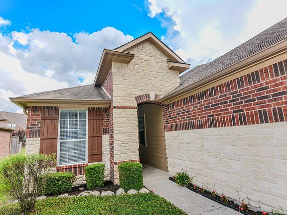 3rd image of 19610 Muirwood Place Ln