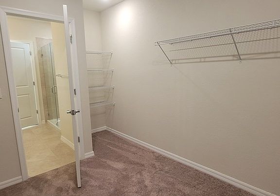 4th image of 2941 Hibiscus Ave
