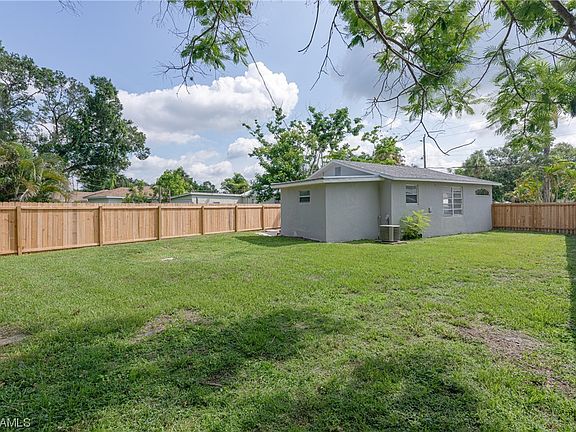 3rd image of 304 Kingston Dr