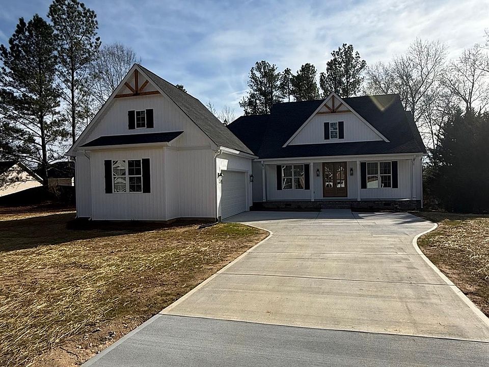 1st image of 305 Challis Ct