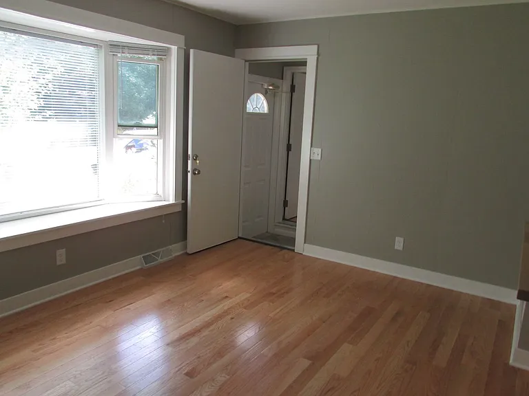 6405 Alison Ln — Photo 33