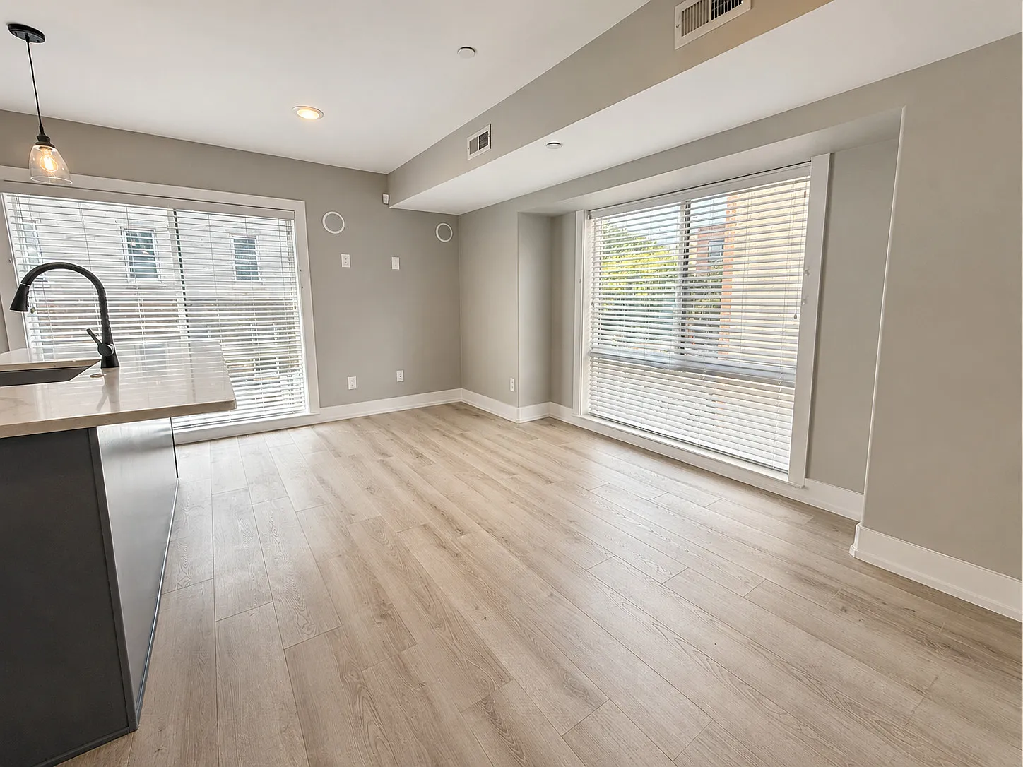 Beautifully Finished 2-Bedroom Francisville Residence — Photo 2