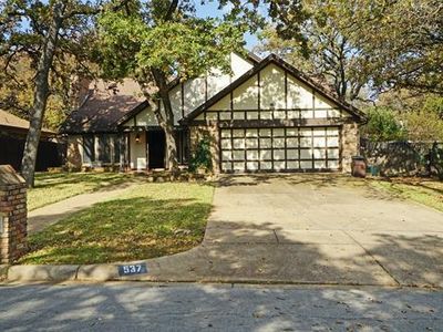537 Greenwood Cir, Hurst, TX, 76053