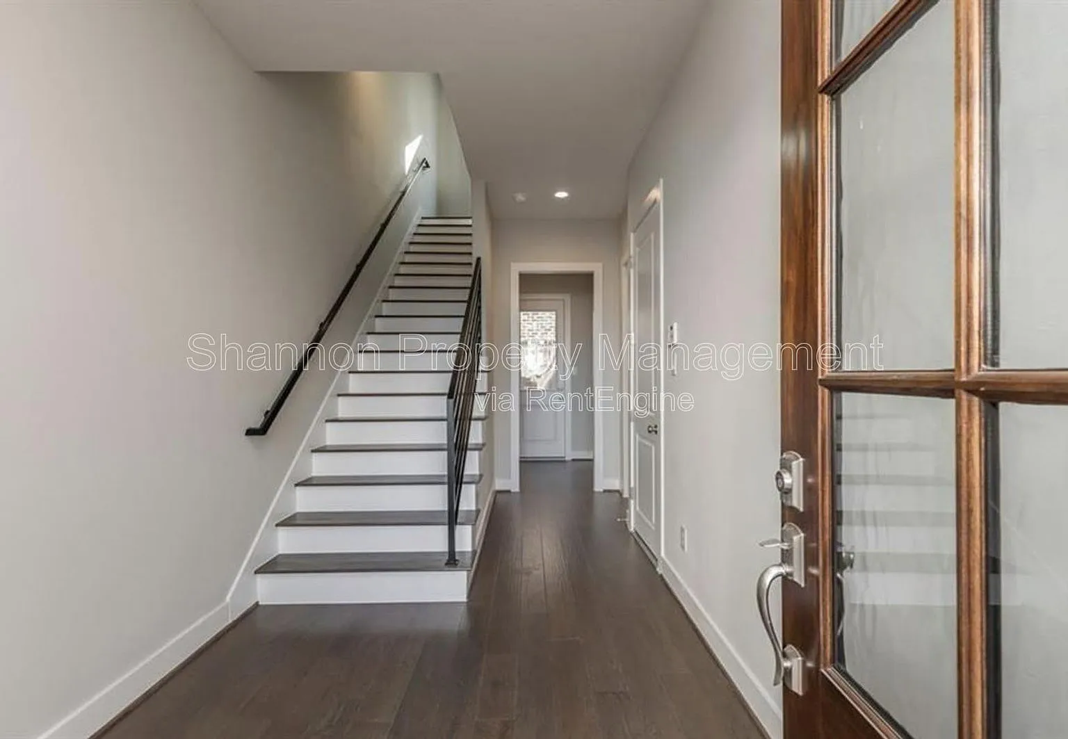 3 bed, 3.5 bath, 2627 sqft, $2,800 — Photo 4