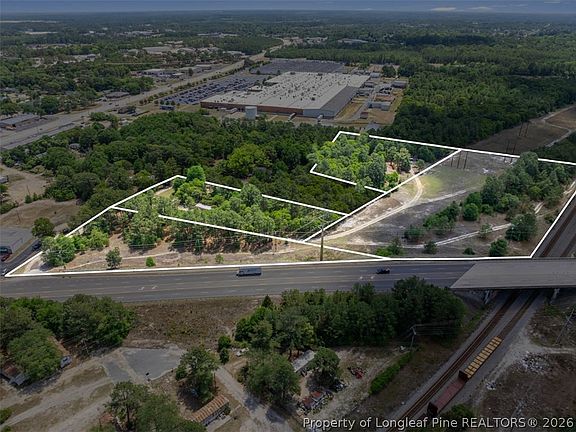 2nd image of Crows Nest Dr