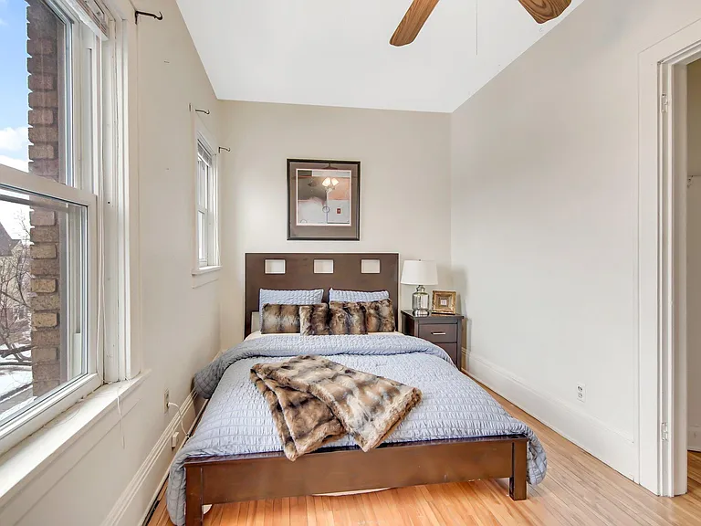 2107 Hennepin Ave #11 — Photo 20