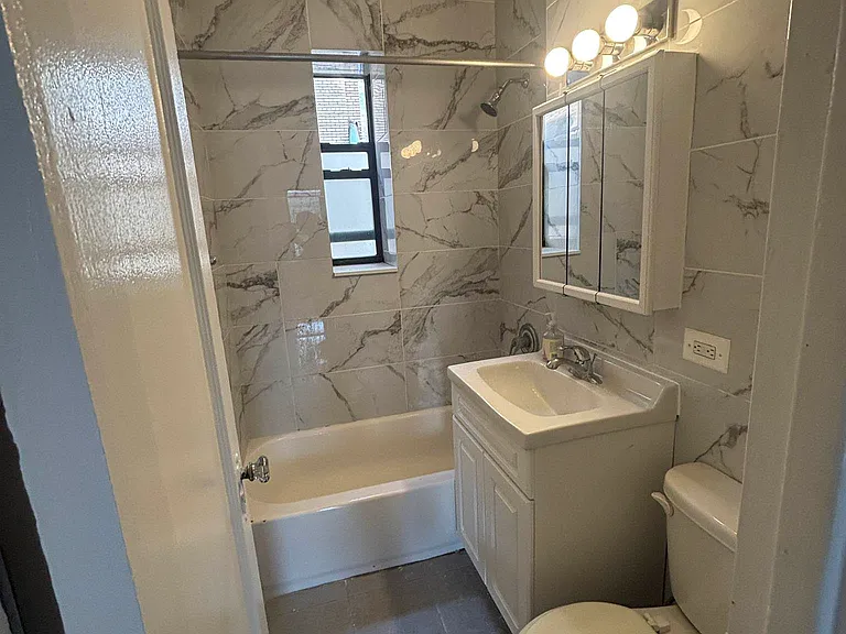 133 W 71st St #7C8C — Photo 7