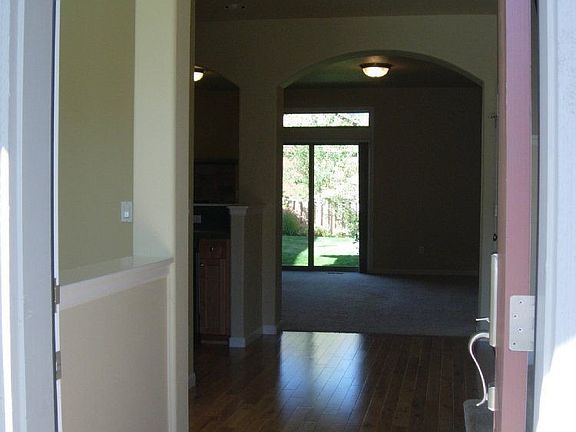 3rd image of 1363 NE Rosemont St