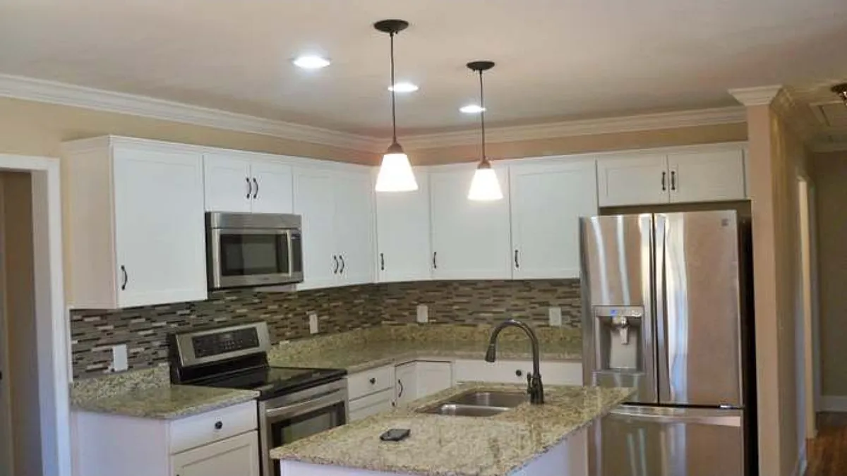 Kitchen area - Maplewood Trce