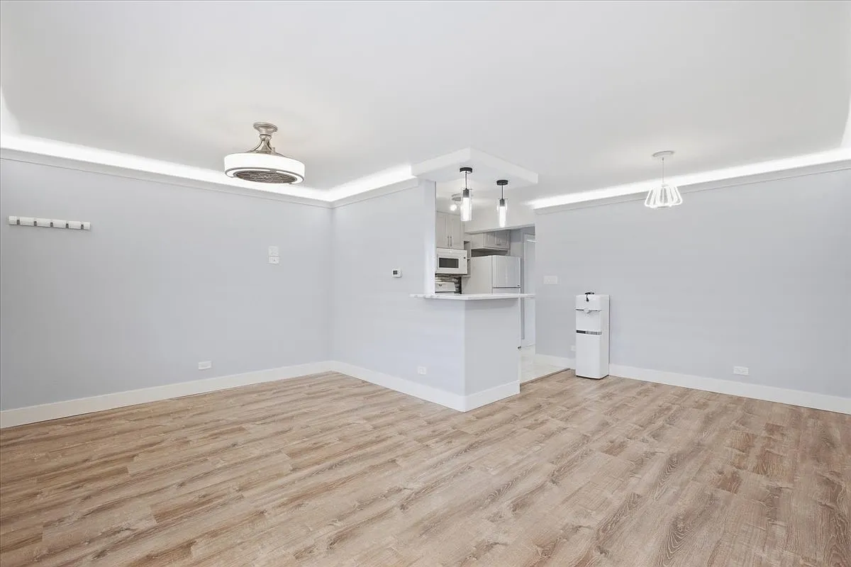 1 bed, 800 sqft, $1,500 — Photo 3