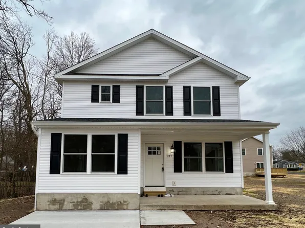 1626 Grieb Ave, Levittown, PA 19057