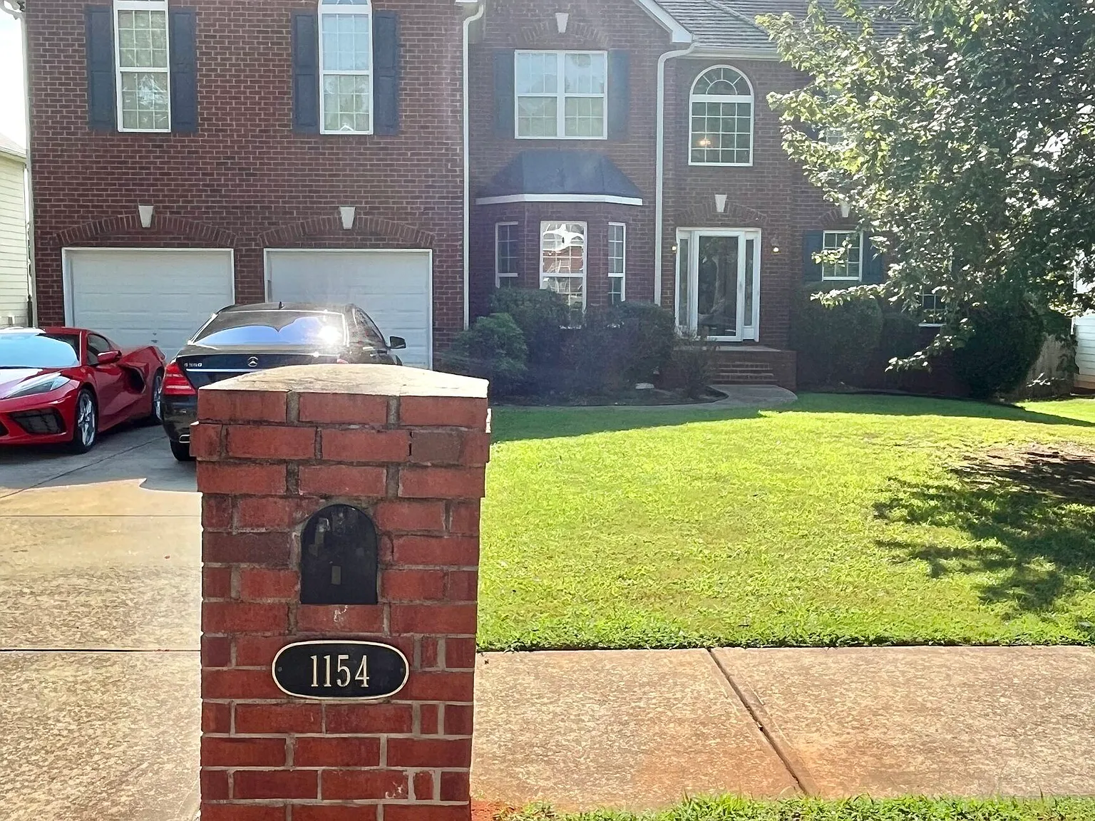 5 bed, 4.0 bath, 3369 sqft, $3,000 — Photo 2