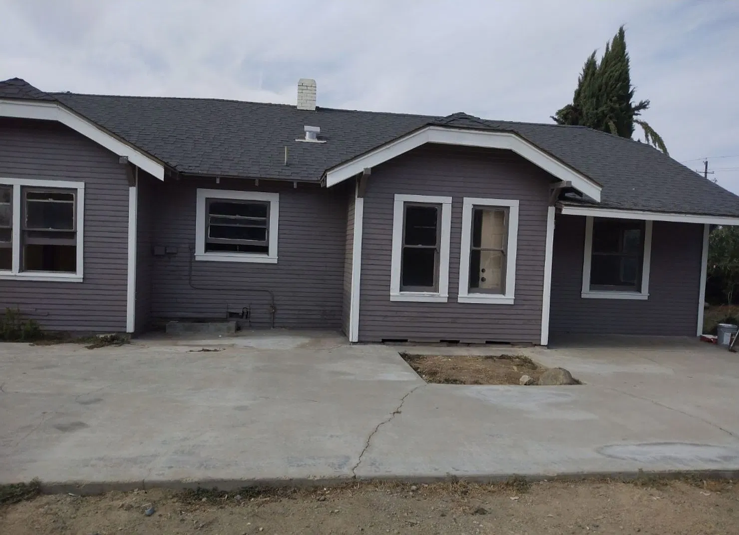 3Bedroom 1Bath — Photo 1