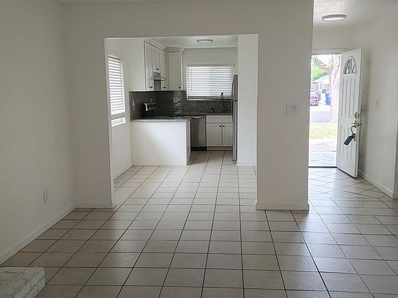 3rd image of 2502 Rose Ave