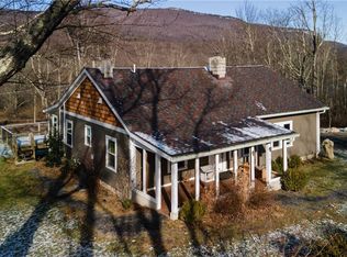 107 Hamilton Pl, Wallkill, NY 12589