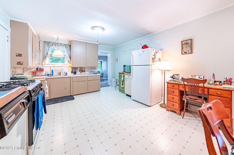 5th image of 36 Bonner Avenue
