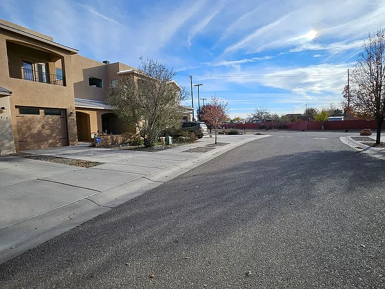 1408 Lumberton Dr NW — Photo 2