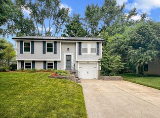 346 Gentlewind Dr, Westerville, OH 43081