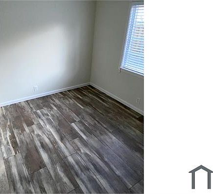 4th image of 1846 Davis St #1