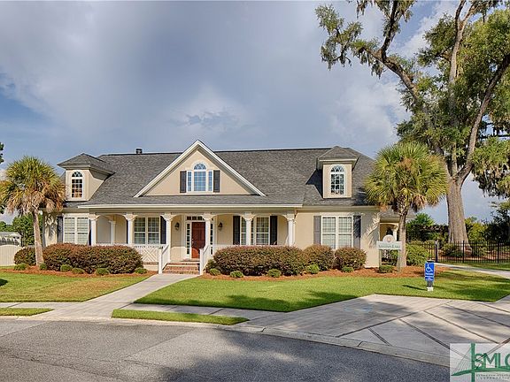 3rd image of 36 Scarlet Maple Lane