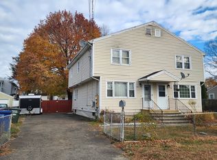 22 Voight Ave, Bridgeport, CT 06606