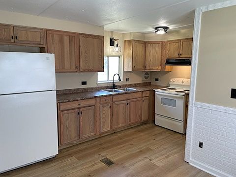 2nd image of 7 Sparkleberry Rd