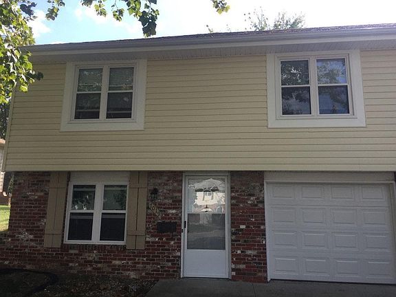 2nd image of 7019 NW Chapel Woods Ln