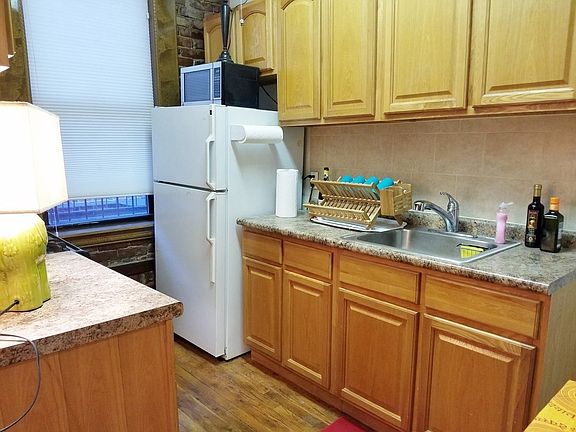 4th image of 3264 41st St #4
