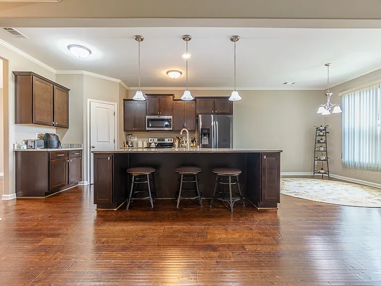 13435 Lapstone Ln — Photo 13