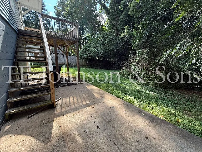 212 Carolina Cir — Photo 44
