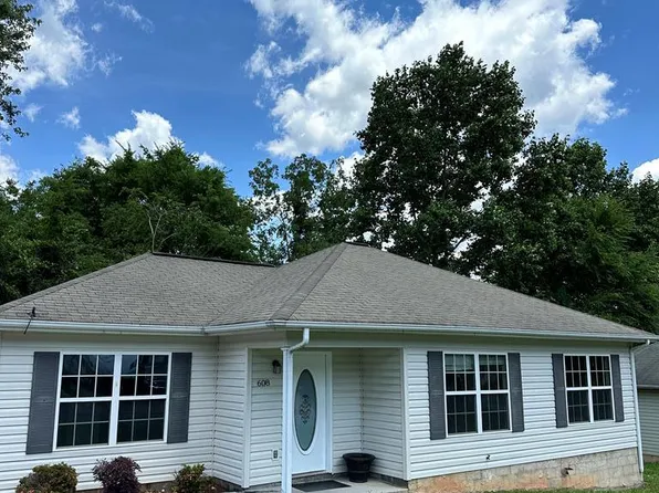 608 Maney Ln, Dalton, GA 30720