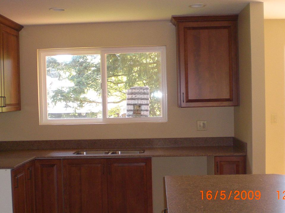 2nd image of 12535 SE 72nd St