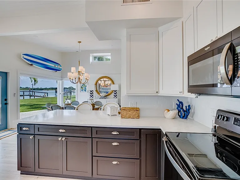 1604 Seaway Dr — Photo 20