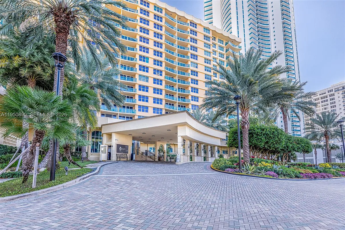 Building Photo - 2501 S Ocean Dr #439