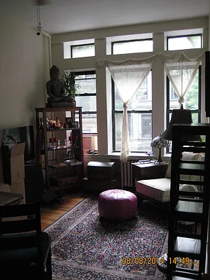 Rented by Magnone Real Estate | media 32