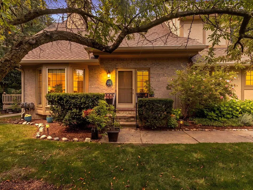 2736 Winter Garden Ct