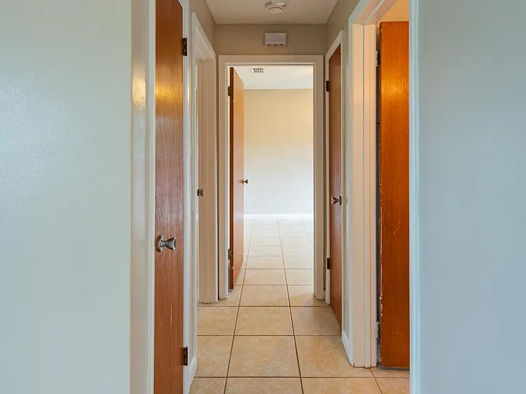 38 Regina Blvd — Photo 16