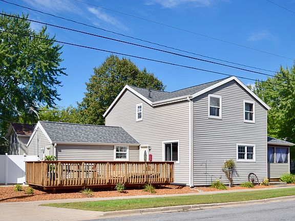 2nd image of 641 9th St N